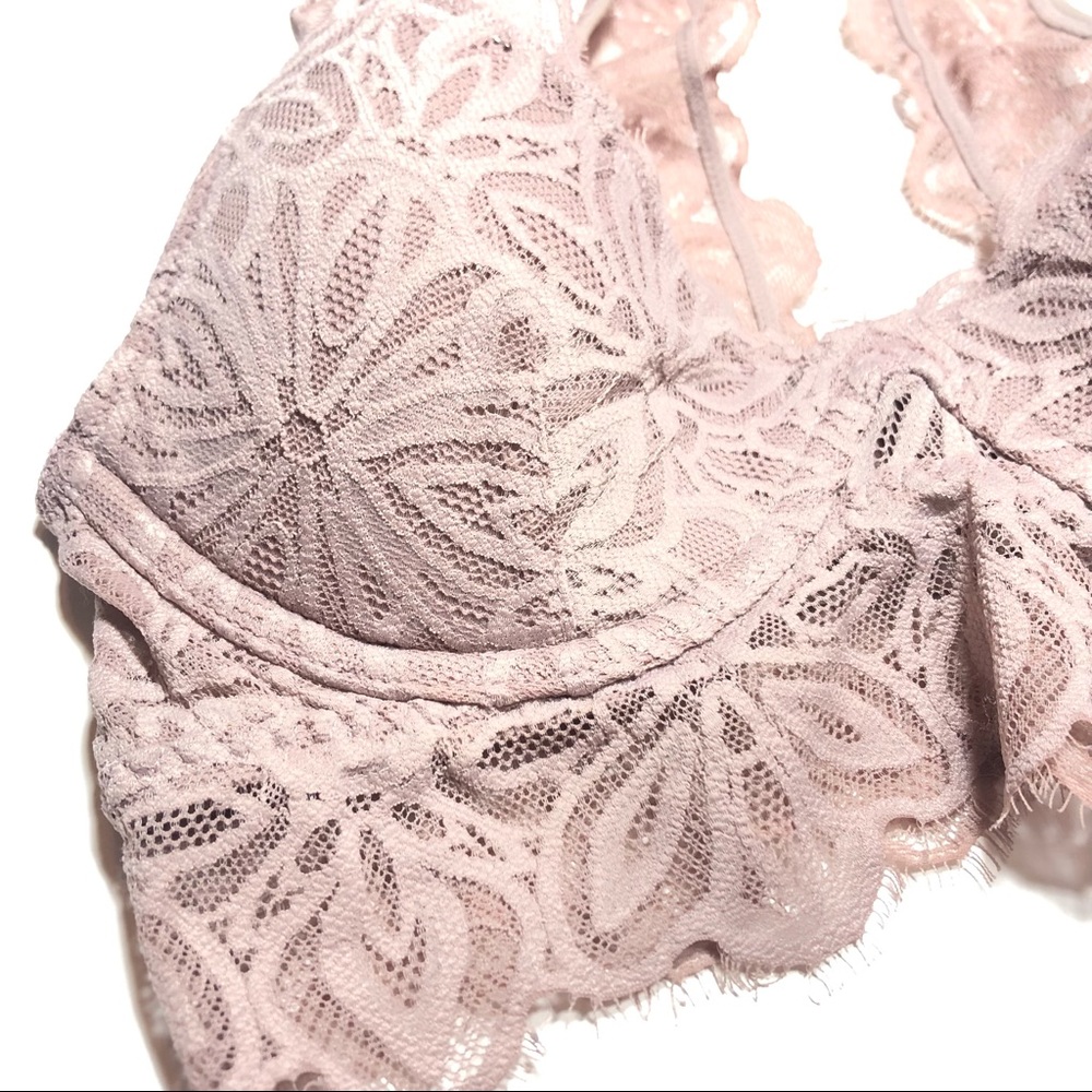 PINK VICTORIA’S SECRET push up pink lace bralette - Picture 3 of 10